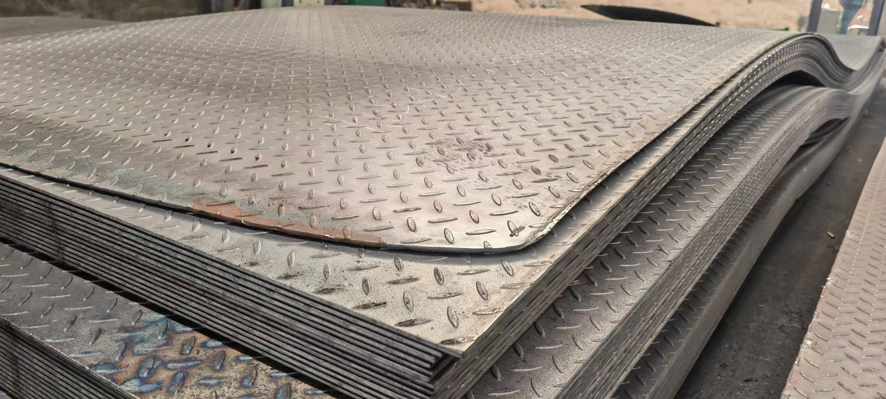 China Checkered Plate Manufacturer: Unveiling Top Quality and Cost-Effective Solutions for Your Projects