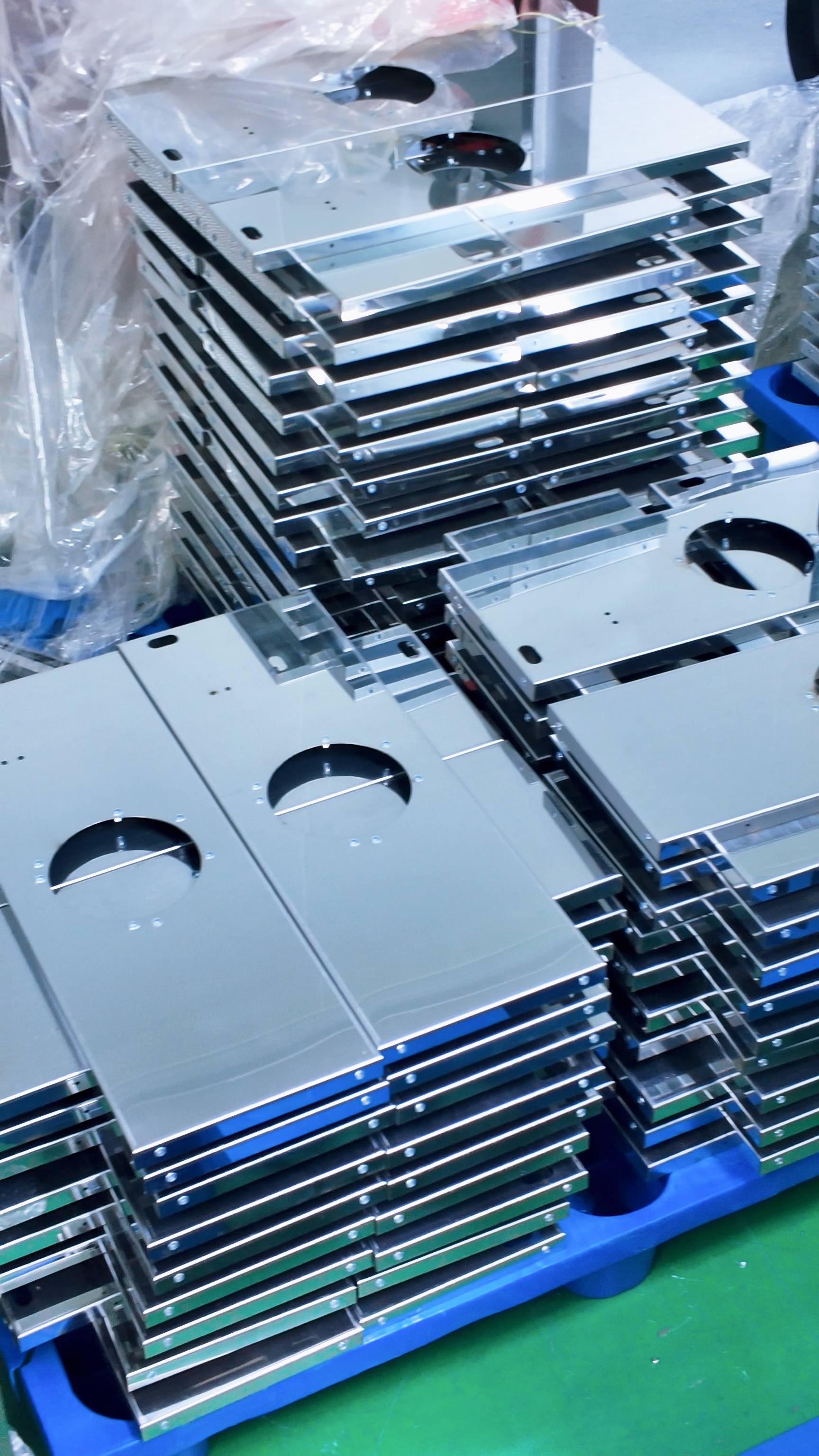Custom Cleanroom Equipment Tailored to Your Facility's Needs