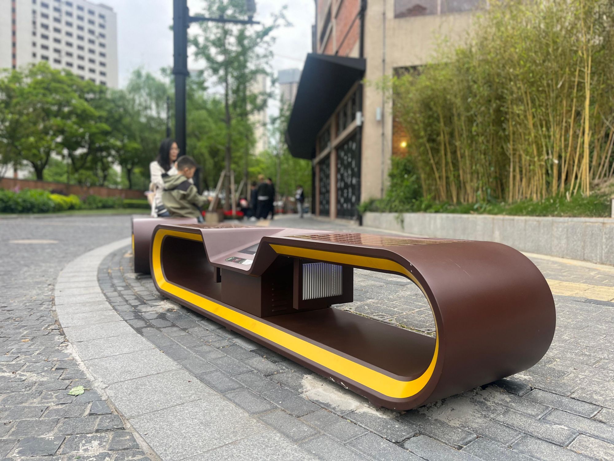 Smart Bench OEM Customization for Modern Workspaces